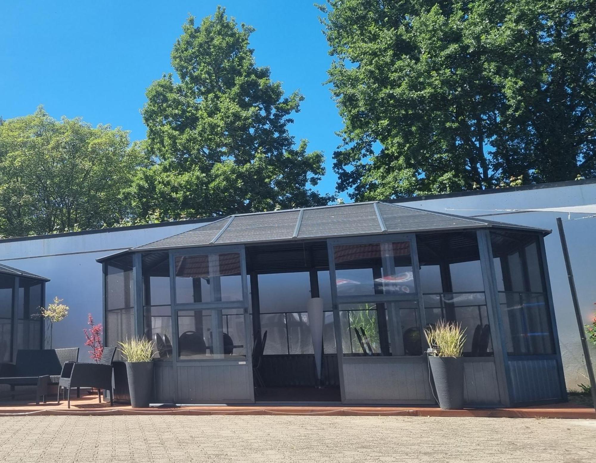 Bennetts Restaurant Und Hotel Wittingen Екстер'єр фото