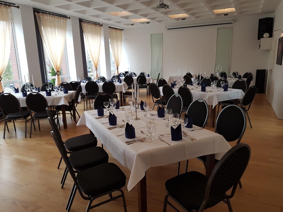 Bennetts Restaurant Und Hotel Wittingen Екстер'єр фото