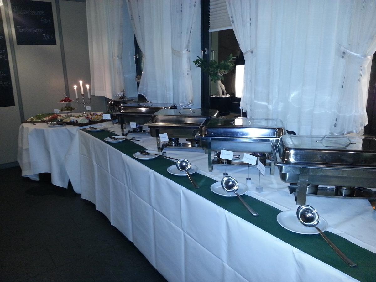 Bennetts Restaurant Und Hotel Wittingen Екстер'єр фото