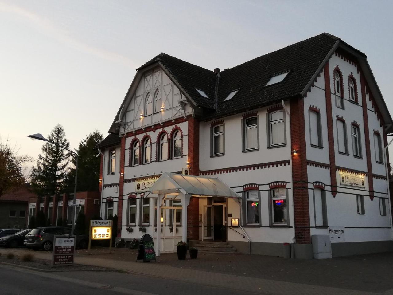 Bennetts Restaurant Und Hotel Wittingen Екстер'єр фото