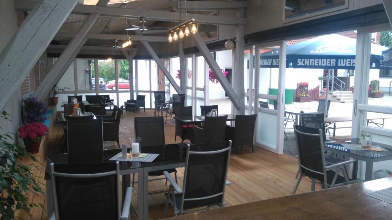 Bennetts Restaurant Und Hotel Wittingen Екстер'єр фото
