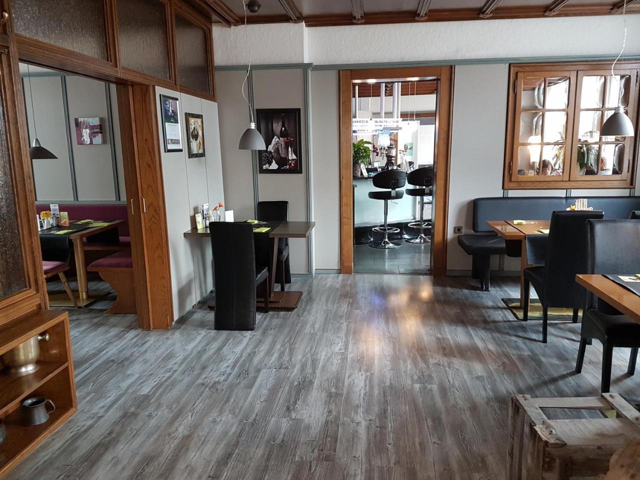 Bennetts Restaurant Und Hotel Wittingen Екстер'єр фото