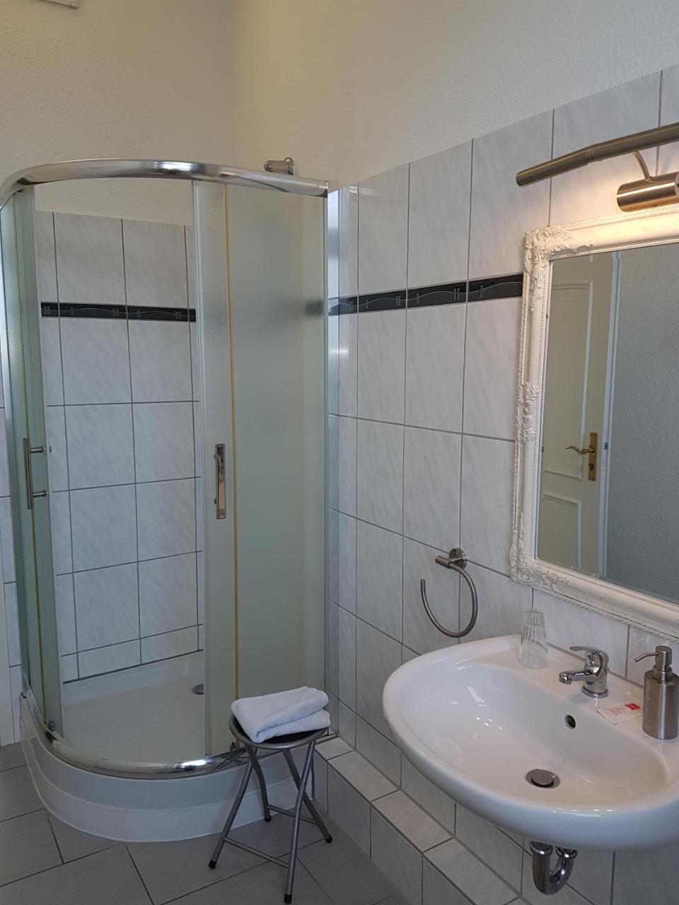 Bennetts Restaurant Und Hotel Wittingen Екстер'єр фото