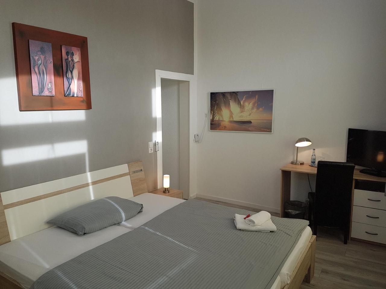 Bennetts Restaurant Und Hotel Wittingen Екстер'єр фото